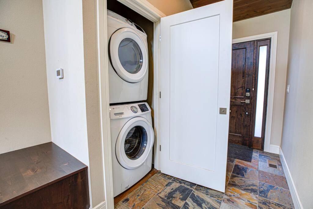 Newly Built Modern Chalet Duplex - 1 Mount Hood Village Екстер'єр фото